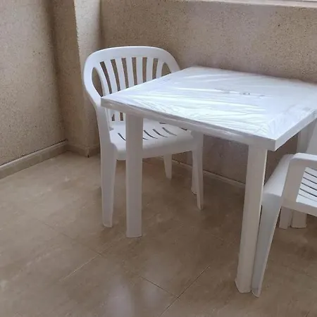 1a Abrigos, Wifi And Balcony *