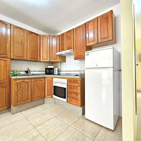 1a Abrigos, Wifi And Balcony Appartement *